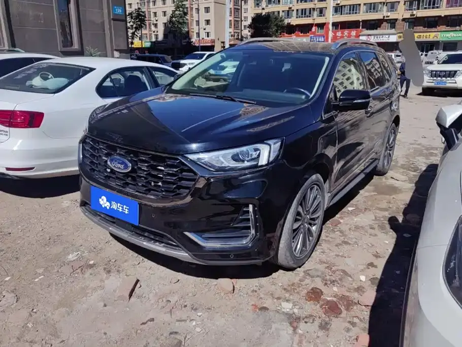 Ford Edge PLUS EcoBoost 245 FWD Luxury Sharp 7-seater 2021