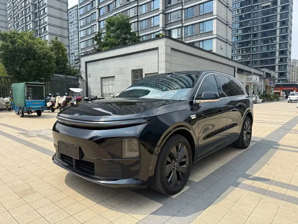 Li Auto L6 Pro Smart Renewal Edition 2025