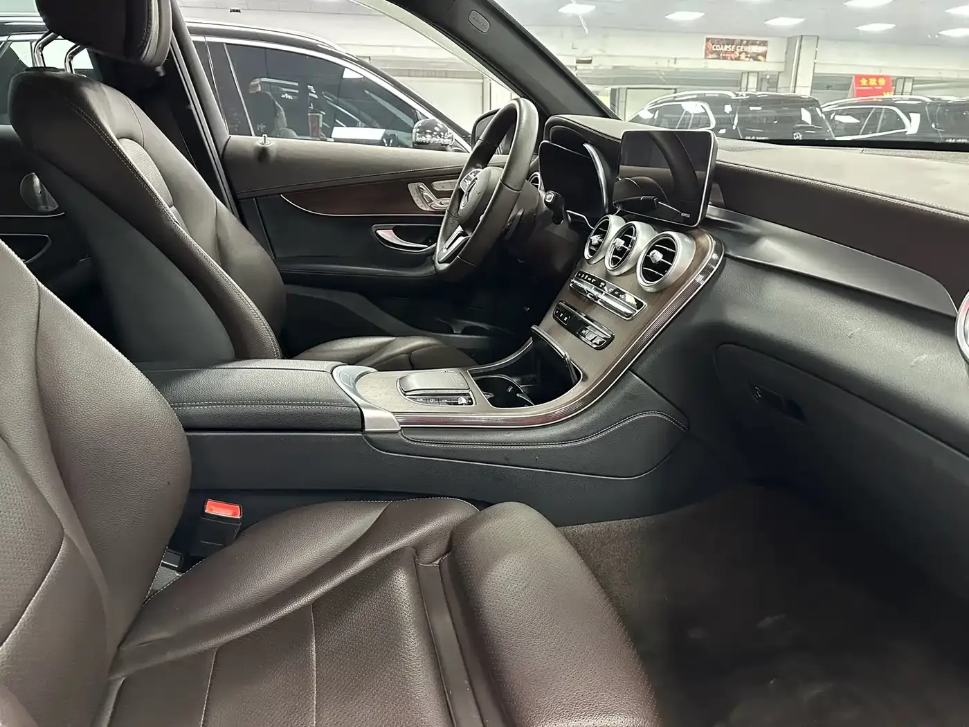 Mercedes-Benz GLC-Class GLC 300 L 4MATIC Sporty 2021 — фото 7