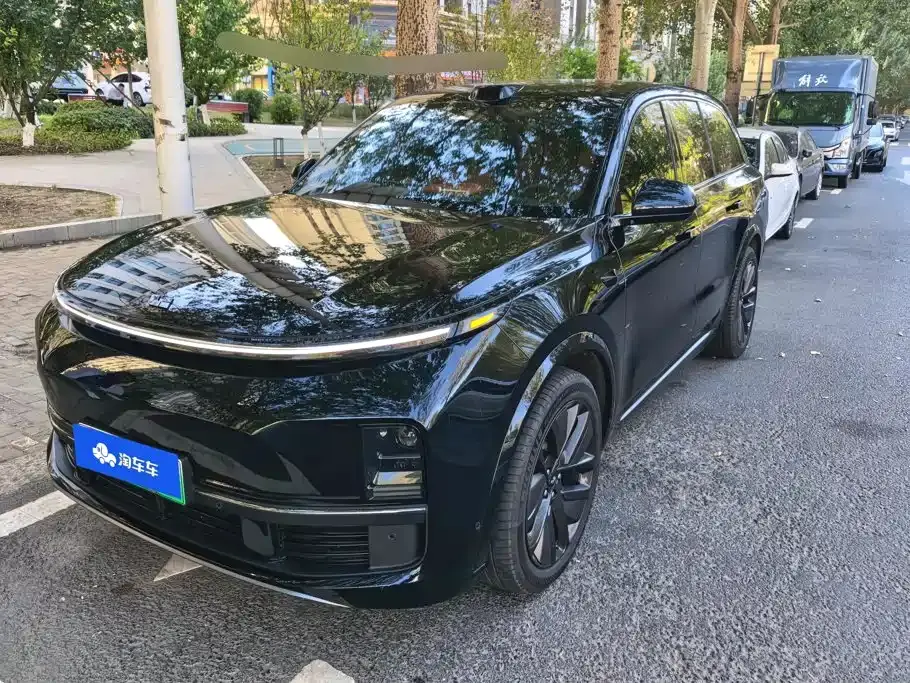 Li Auto Li L8 Model Ultra 2024