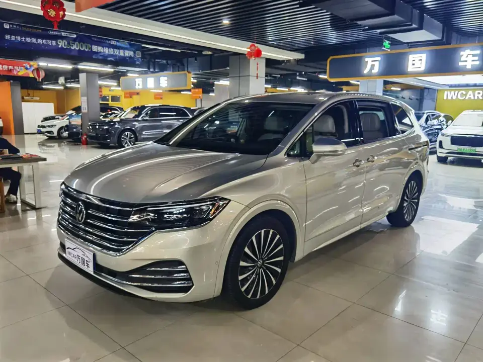 Volkswagen Viloran 380TSI Premium 2021
