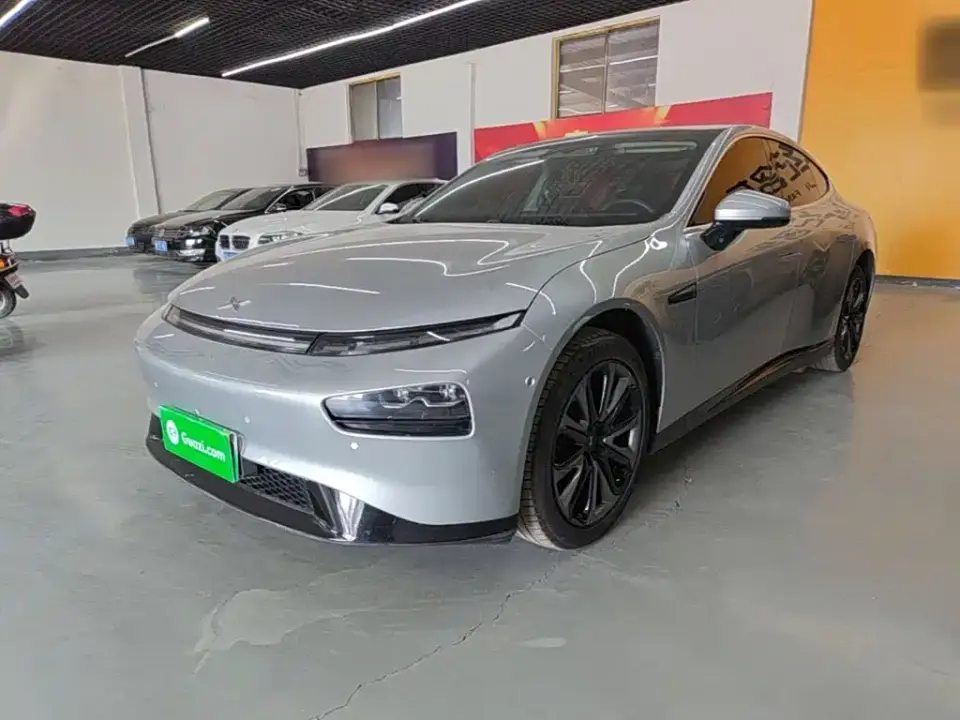 XPeng P7 Model 670E 2021