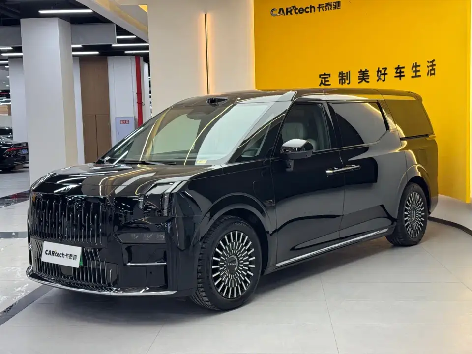 Zeekr 009 6-seat Executive AWD 108kWh 2025