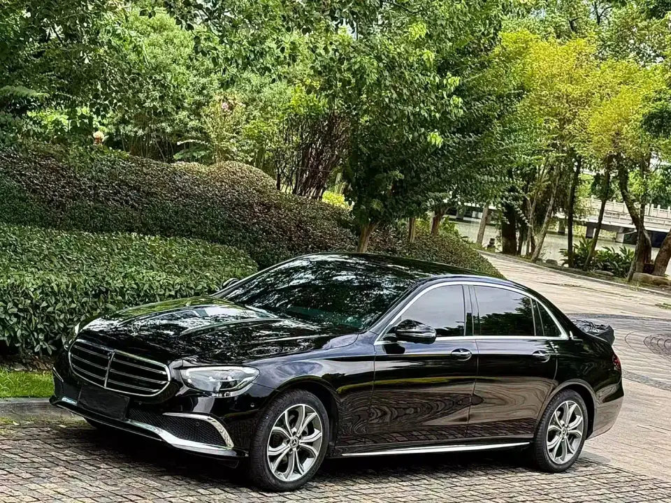 Mercedes-Benz E-Class E 300 L Luxury 2022