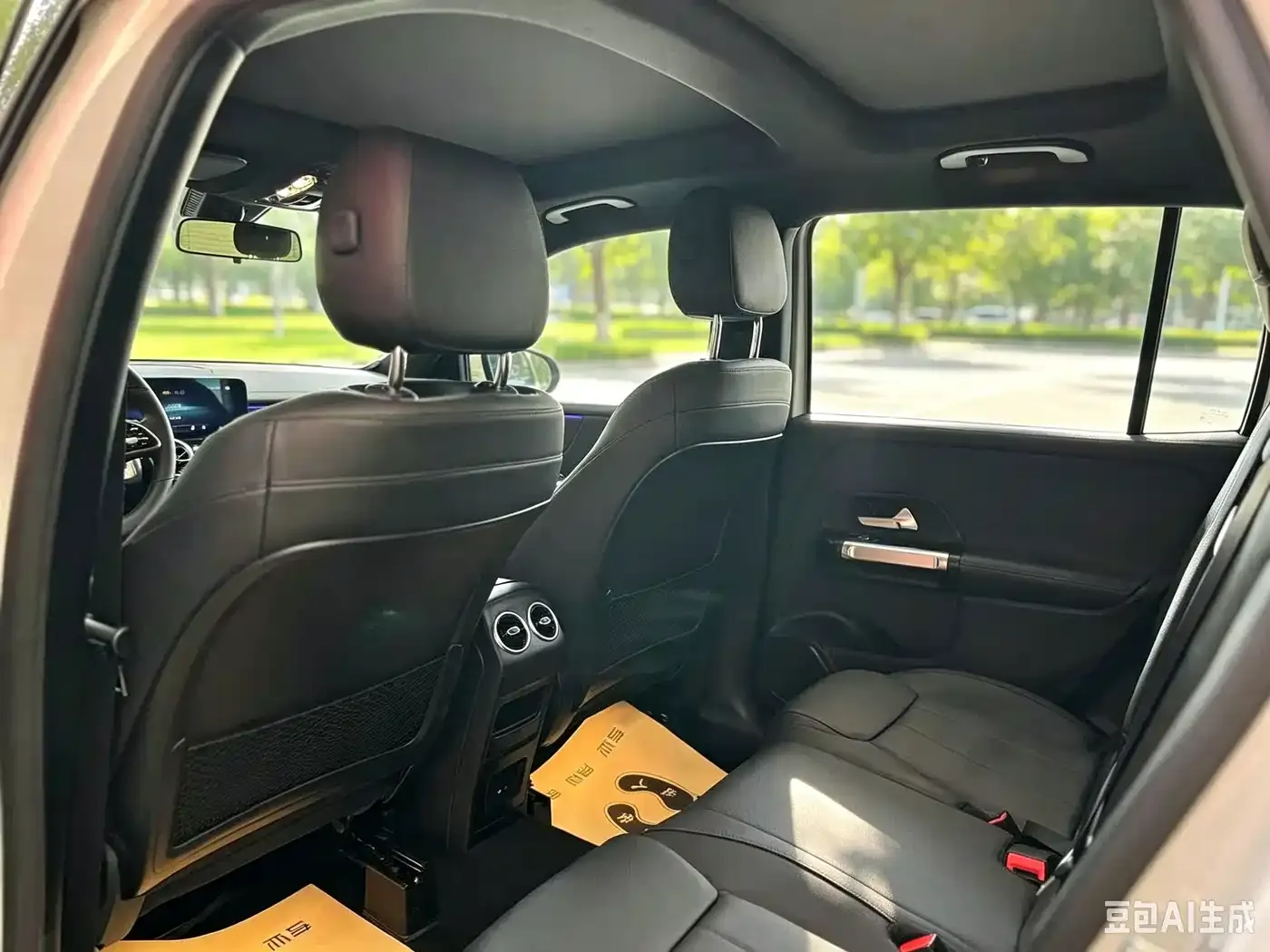 Mercedes-Benz GLB-Class GLB 200 Dynamic 2021 — фото 9