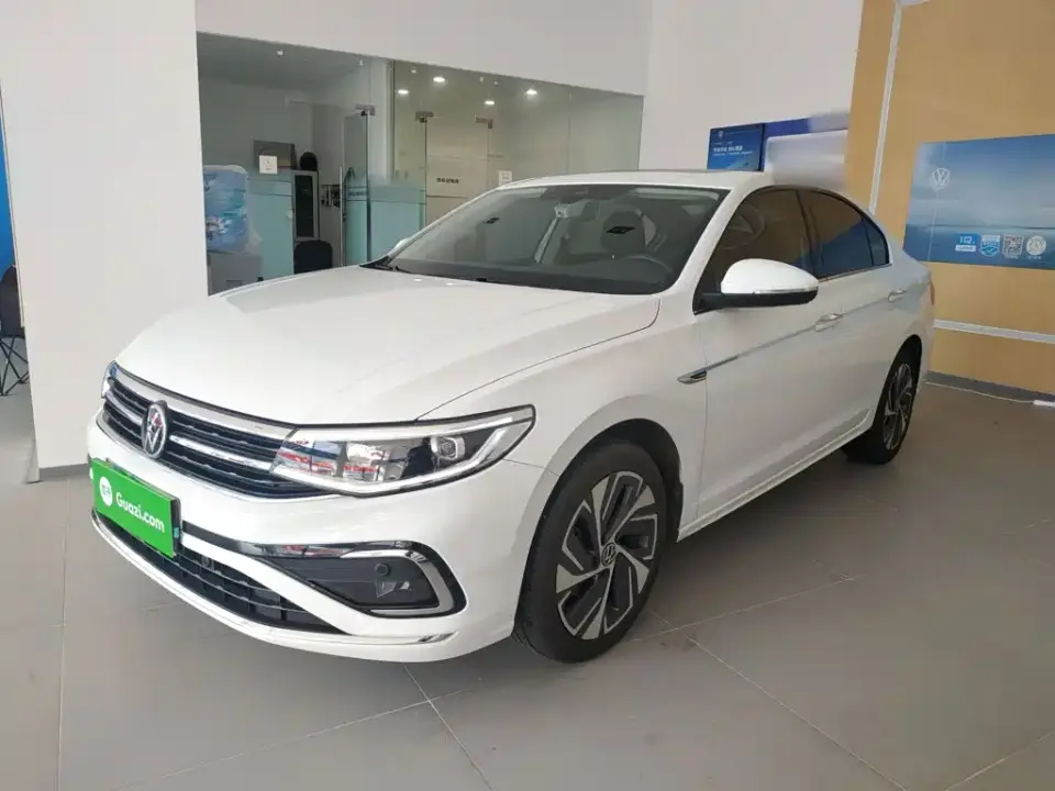 Volkswagen Bora 300TSI DSG Premium Edition 2023
