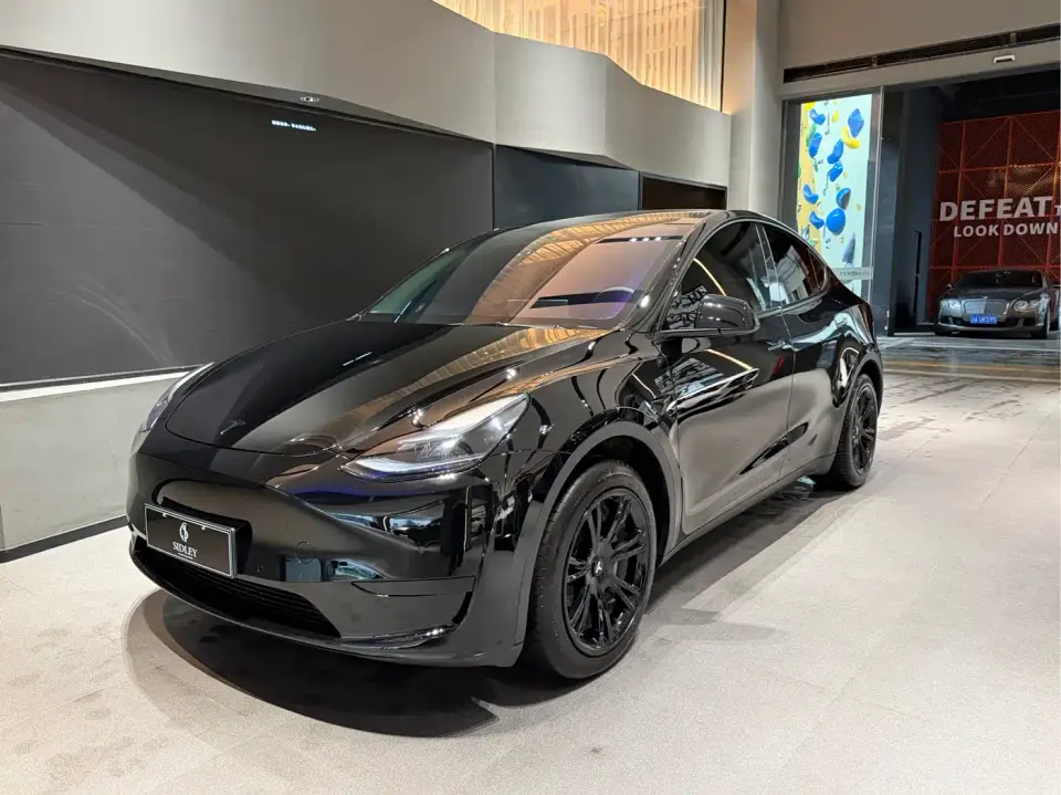 Tesla Model Y Facelift Rear-Wheel Drive Version 2023