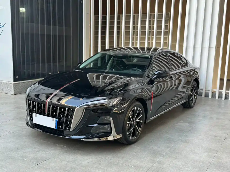 Hongqi H6 Model 2.0T Elegance Edition 2024