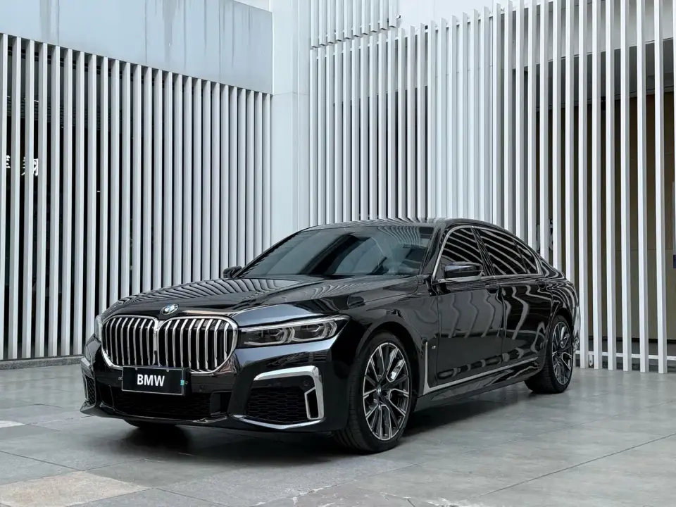 BMW 7 Series Model 740Li Leading M Sport Package 2021