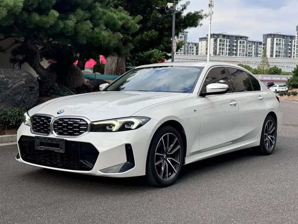 BMW 3 Series 325Li M Sport Black Night Package 2023