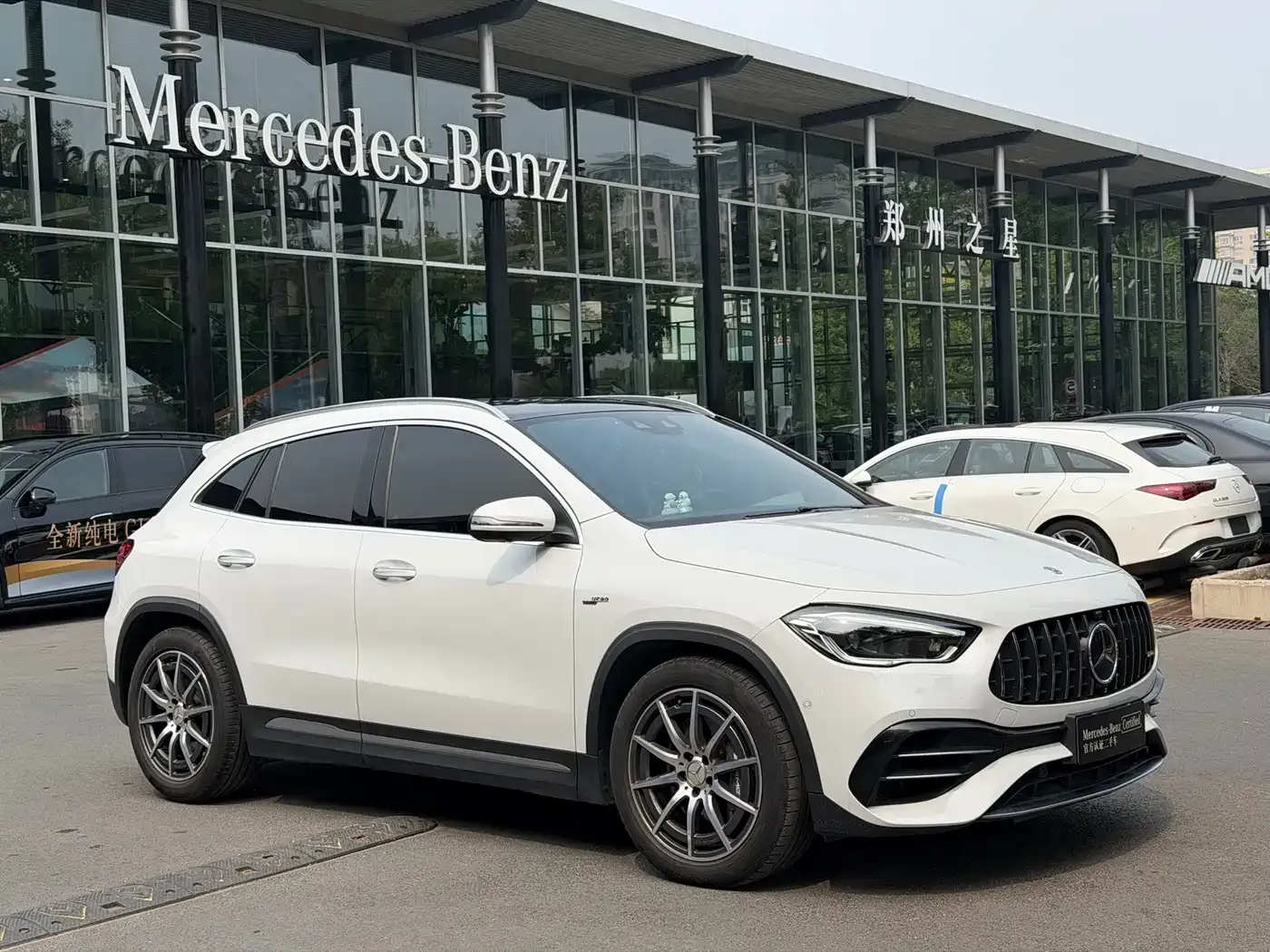 Mercedes-Benz GLA AMG AMG GLA 45 4MATIC+ 2021 — фото 15