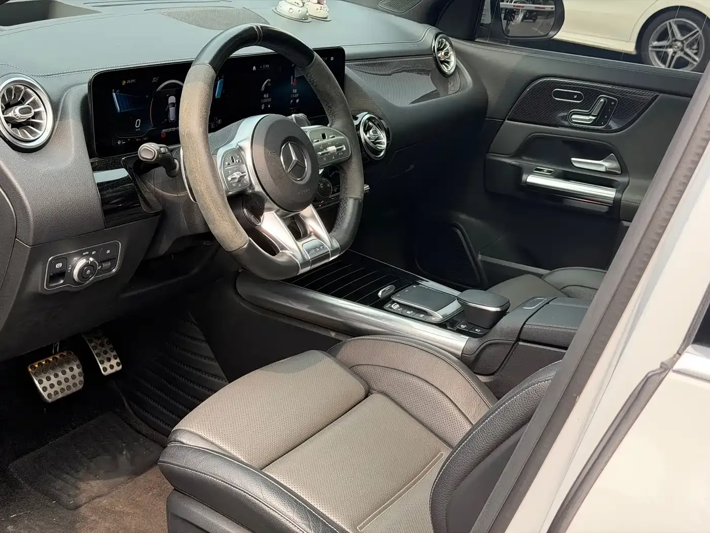 Mercedes-Benz GLA AMG AMG GLA 45 4MATIC+ 2021 — фото 11