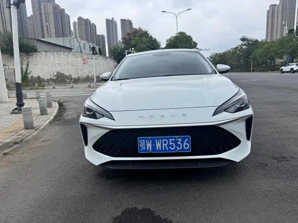 Roewe i5 1.5L CVT Luxury 2026