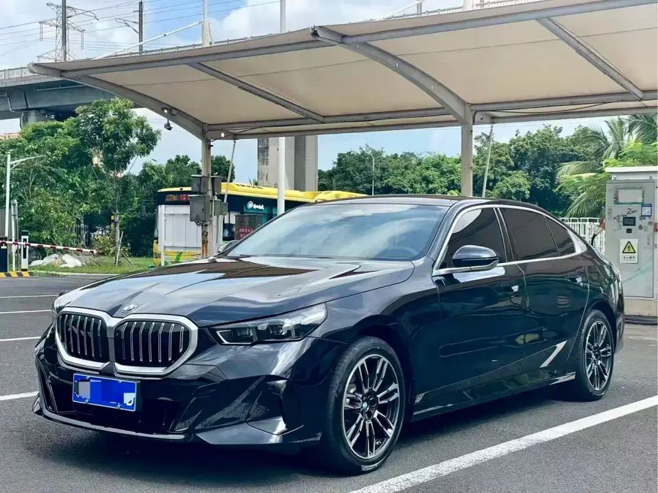 BMW 5 Series Model Year Facelift 525Li M Sport Package 2026