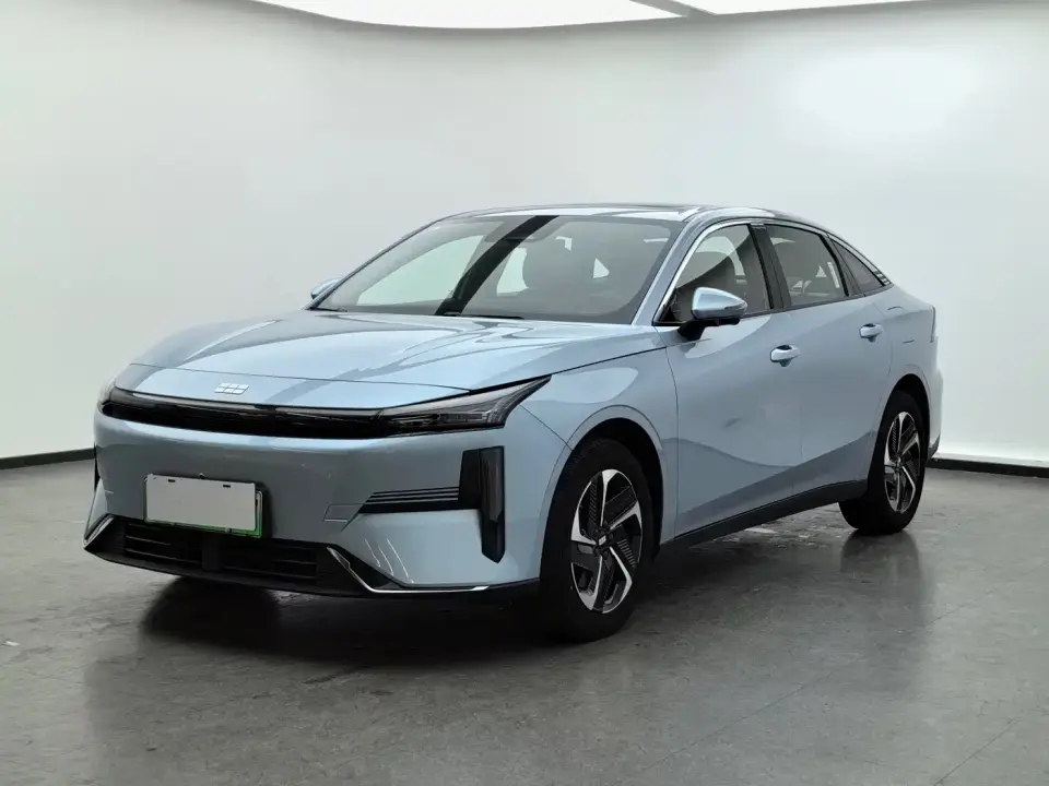 Geely Galaxy Galaxy L6 EM-i 140km Starship Edition 2025