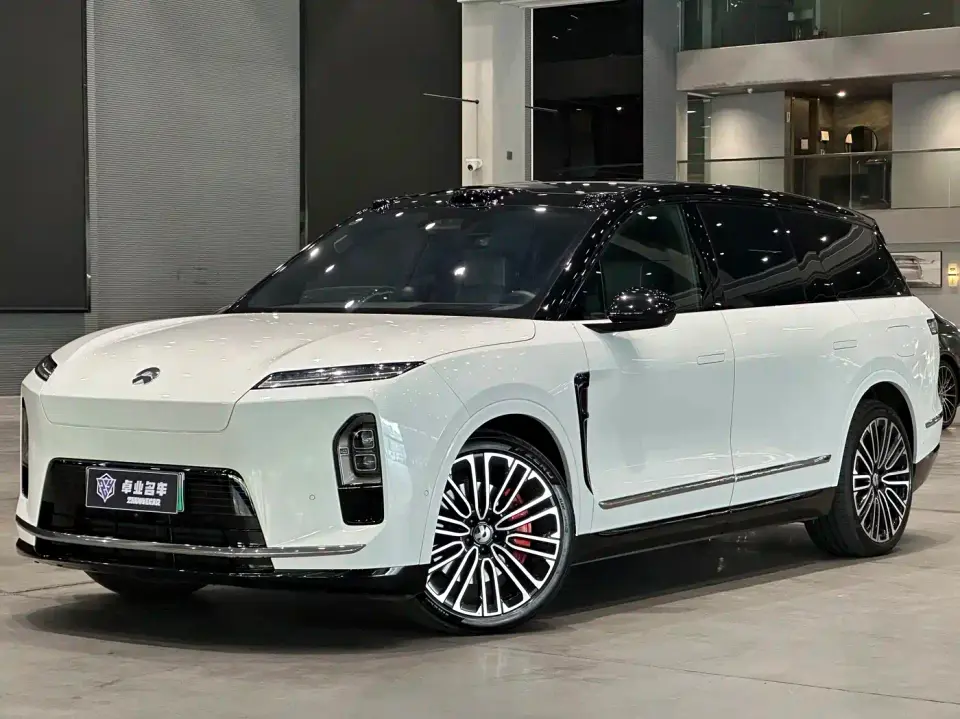 NIO ES8 Base Model 2025