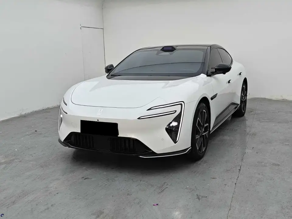 Avatr 06 Ultra Pure Electric Edition 2025