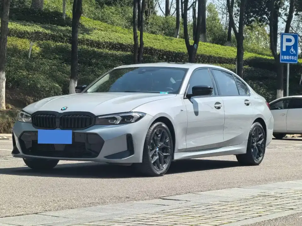 BMW 3 Series 330Li M Sport Night Edition 2025