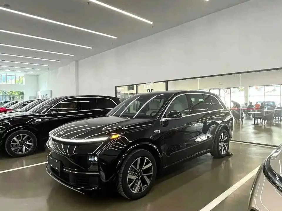 Li Auto Li L8 Pro 2024