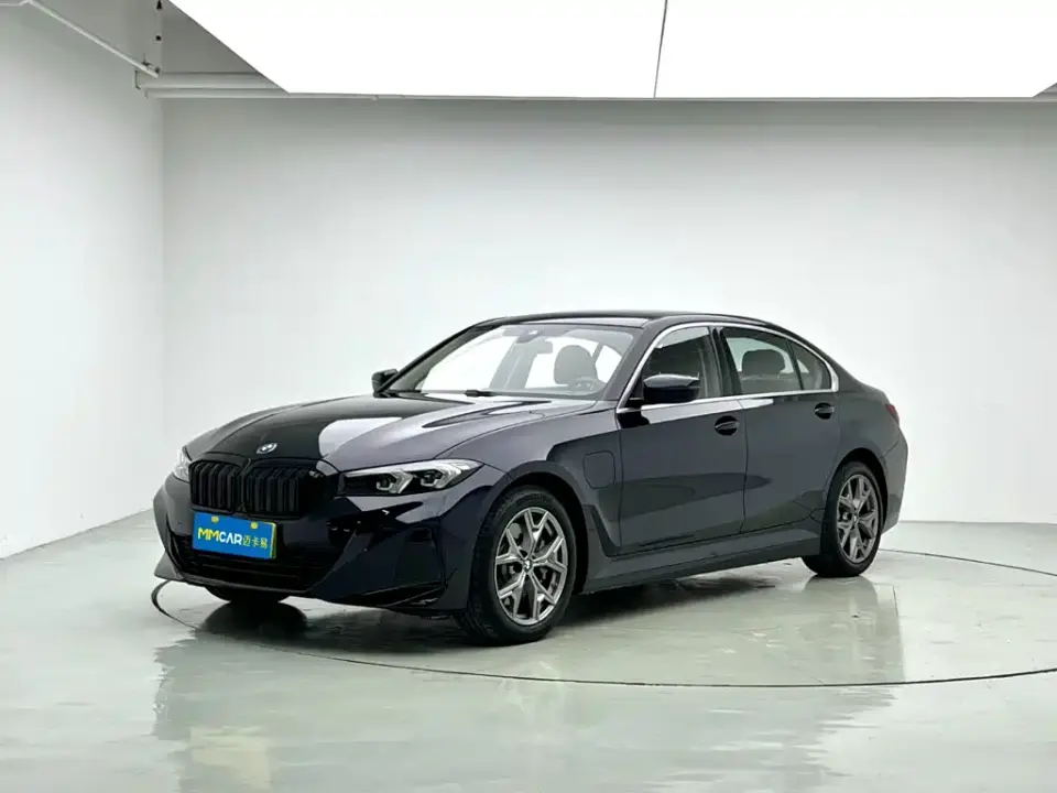 BMW i3 eDrive 35 L 2023
