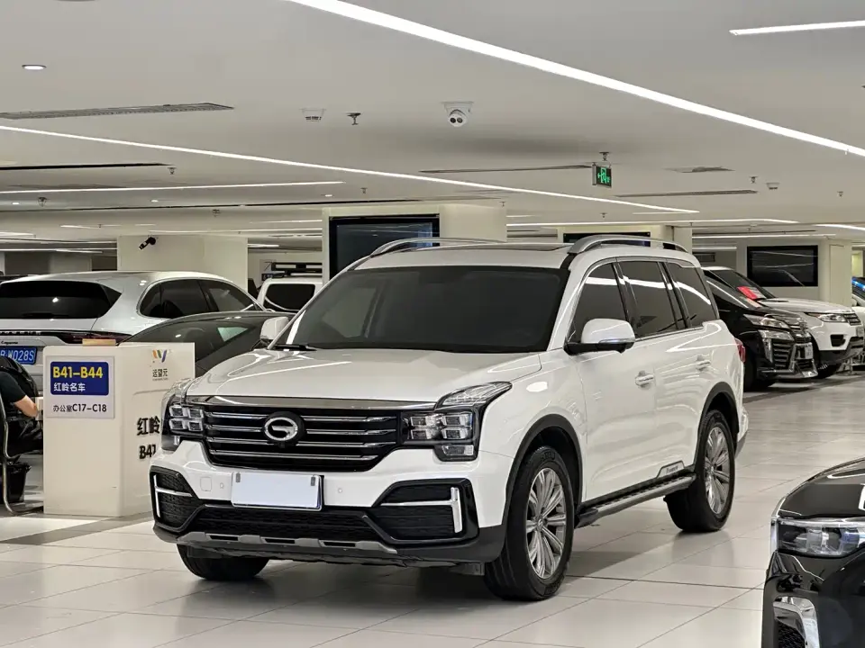 GAC Trumpchi GS8 Model 390T FWD Luxury Smart Connect (7-seater) 2020