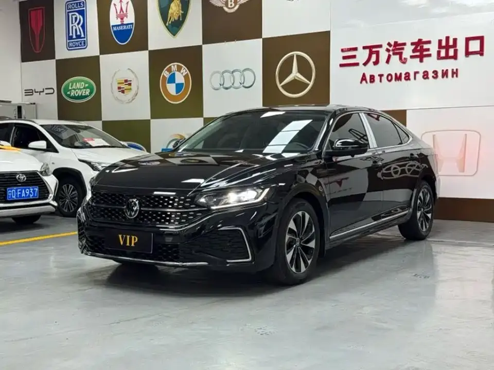 Volkswagen Passat 280TSI Starlight Elite Edition 2023