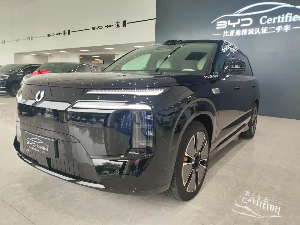 Denza N8L Standard 2025
