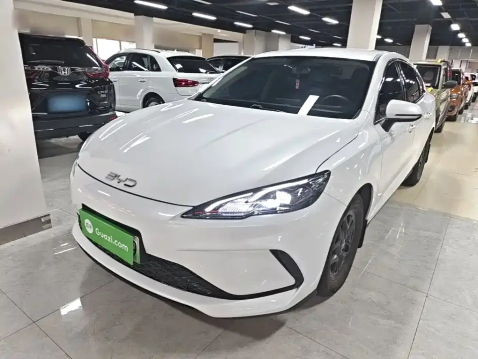 BYD Hai Bao 05 DM-i DM-i Smart Drive Edition 55KM Luxury 2025
