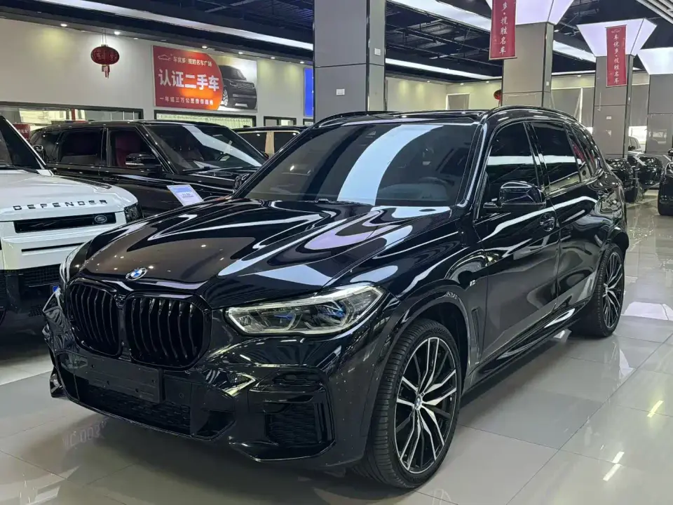 BMW X5 Model xDrive 40Li M Sport Package 2022