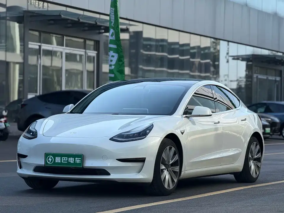 Tesla Model 3 Standard Range Rear-Wheel Drive Upgrade 2020