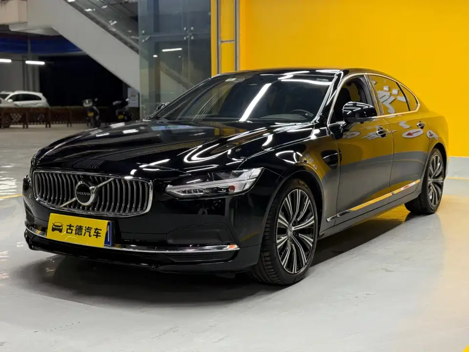 Volvo S90 B5 Intelligent Vision Luxury Edition 2022