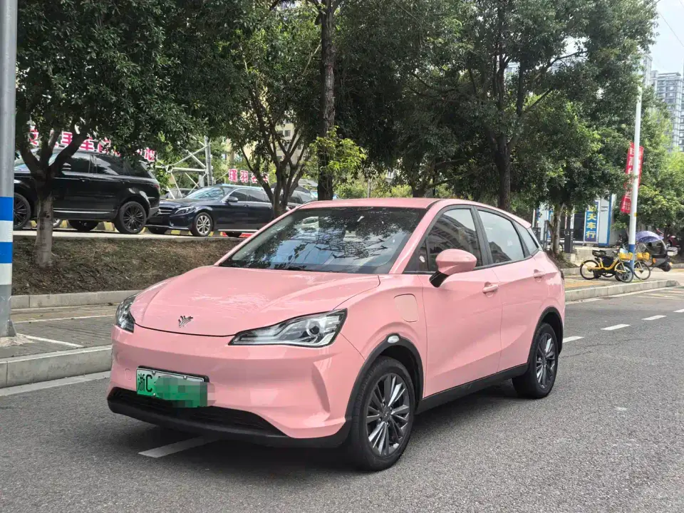 Neta Nezha V Trend 400 Lite Pink Custom Edition 2022