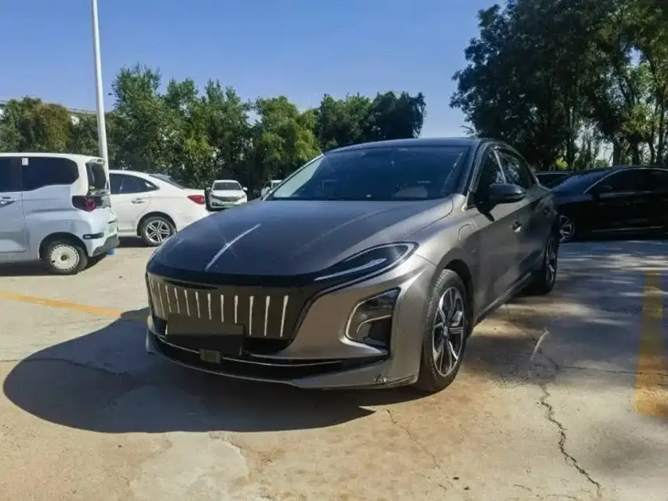 Hongqi E-QM5 431km Charging Enjoyment Edition 2023