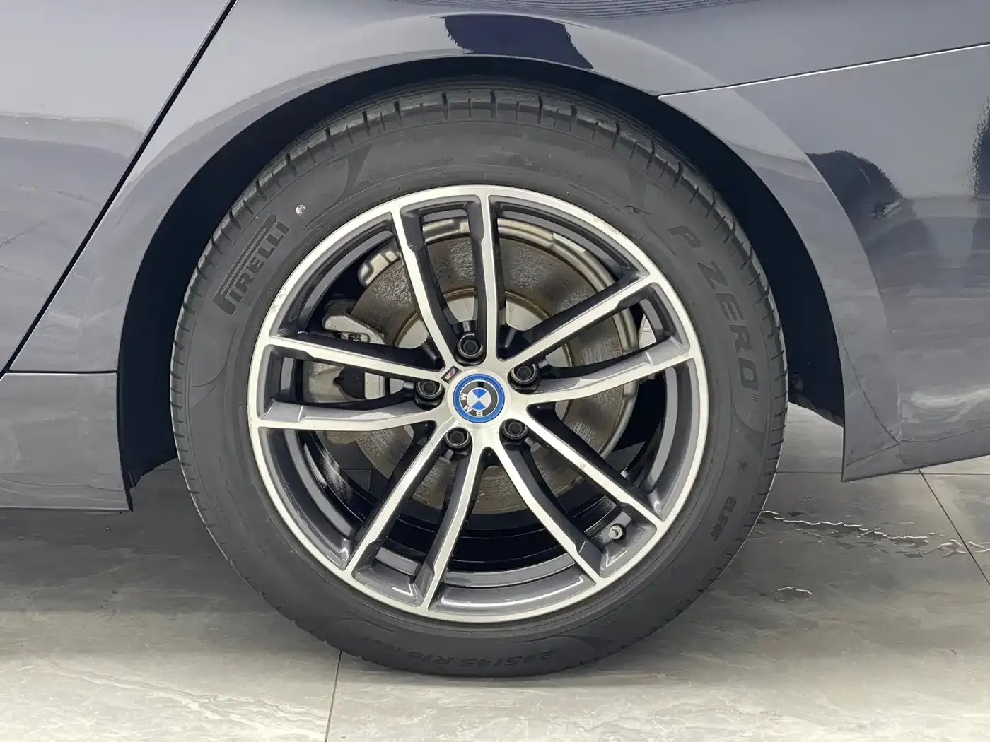 BMW 5 Series New Energy 535Le M Sport Package 2022 — фото 19