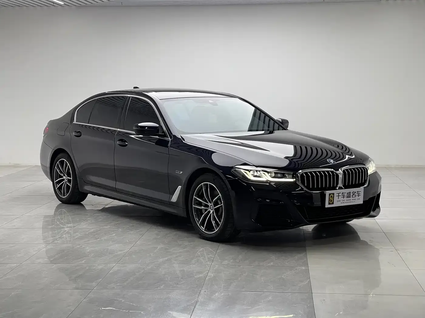 BMW 5 Series New Energy 535Le M Sport Package 2022 — фото 3