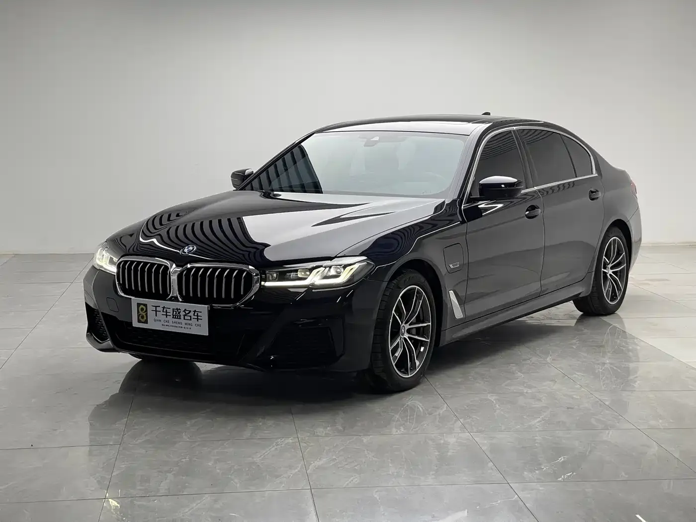 BMW 5 Series New Energy 535Le M Sport Package 2022