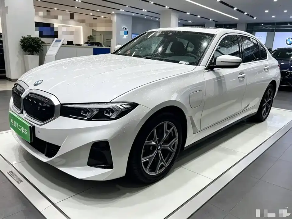 BMW i3 eDrive 35 L 2023