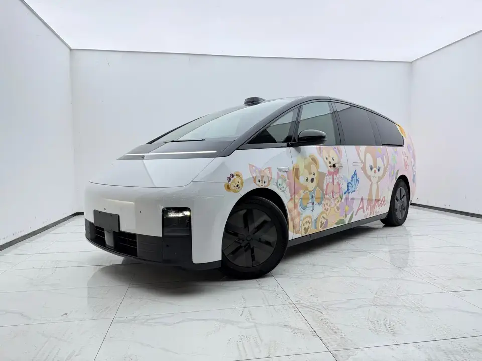 Li Auto MEGA Ultra 2024