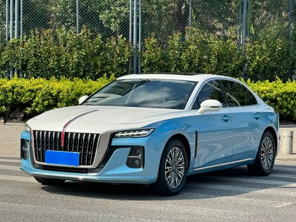 Hongqi H5 1.5T DCT Smart Connect Flag Joy Edition 2023