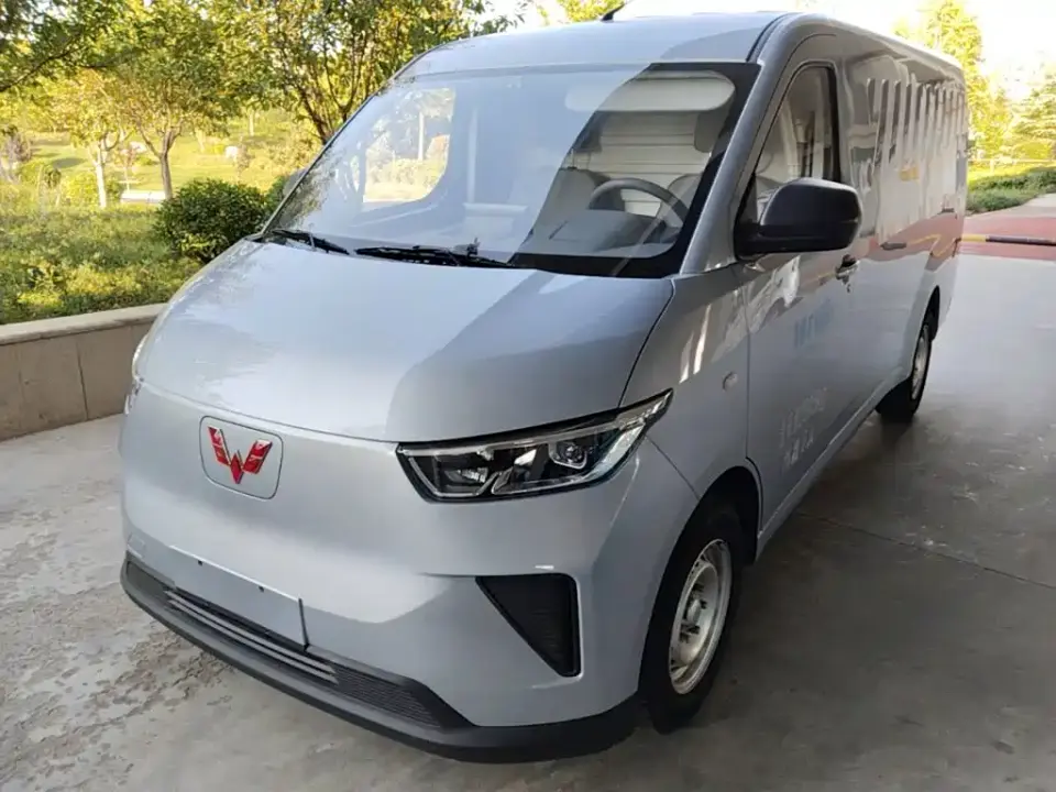 Wuling Motors Wuling Yangguang 310KM Sealed Window CATL Custom Edition 2025