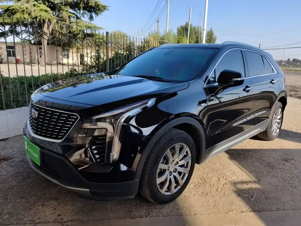 Cadillac XT4 28T FWD Leading Edition 2019