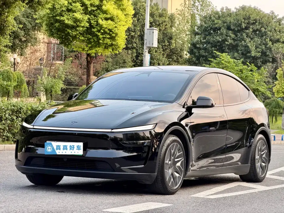 Tesla Model Y L Facelift Long Range AWD 2025