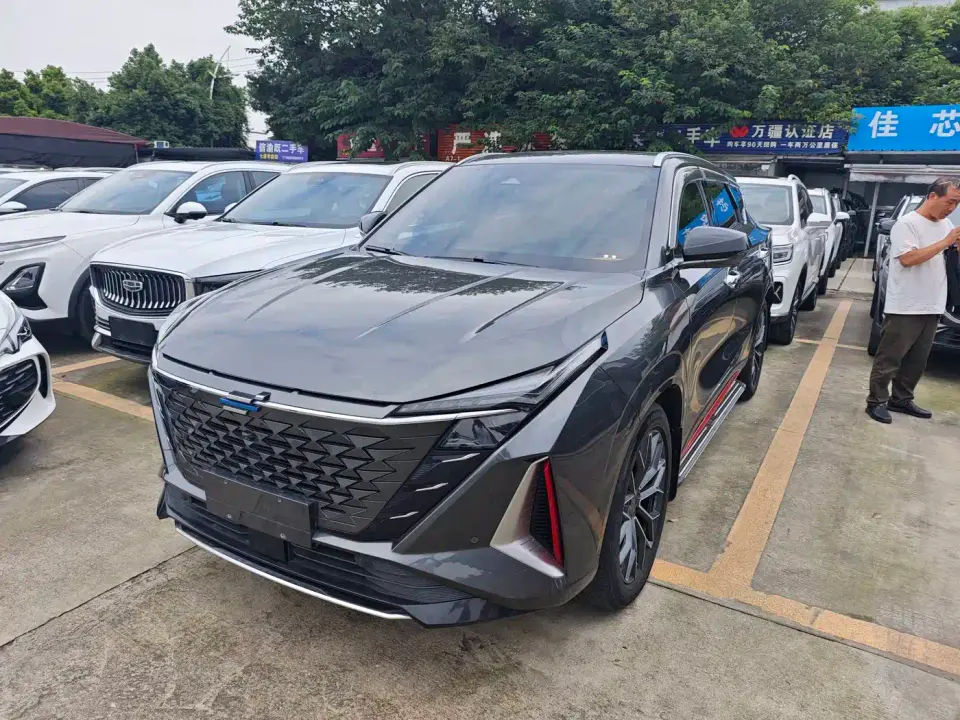Changan Oshan Z6 Blue Whale 1.5T DCT Smart Leader 2023