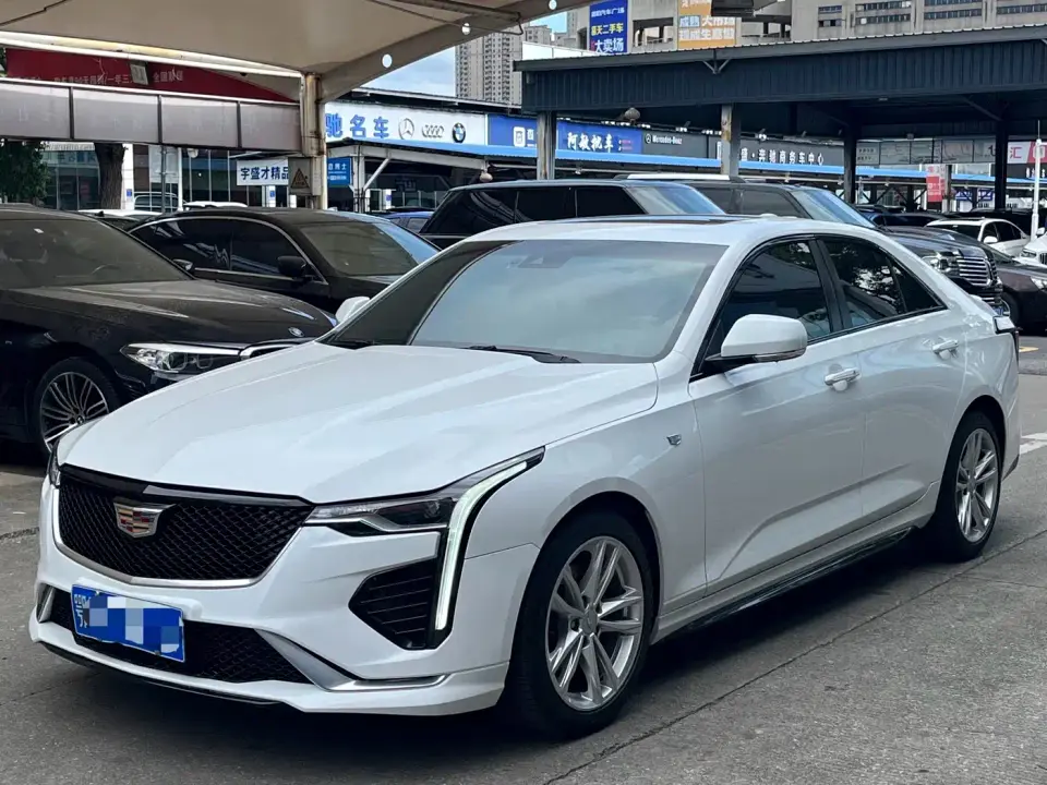 Cadillac CT4 28T Fashion Style 2022