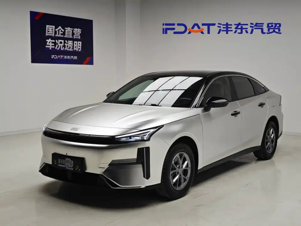 Geely Galaxy Galaxy L6 EM-i 60km Voyage Edition 2025