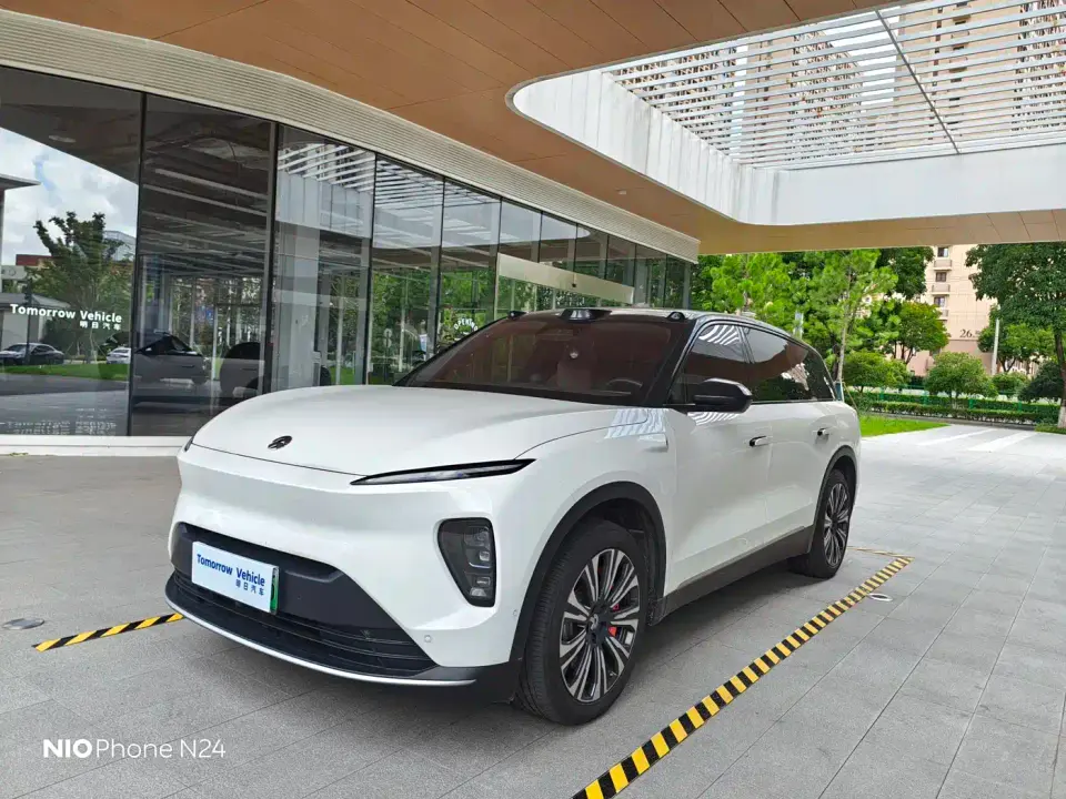 NIO ES8 100kWh Executive Edition 2024