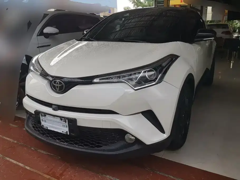 Toyota C-HR 2.0L Leading Edition China V 2019