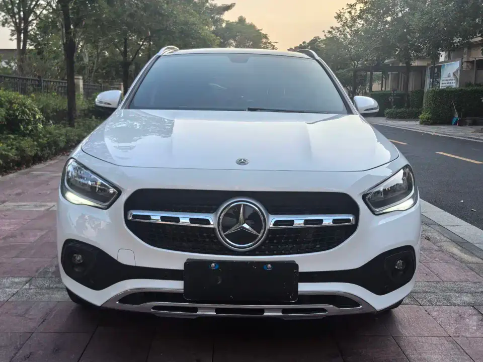 Mercedes-Benz GLA-Class GLA 180 2021