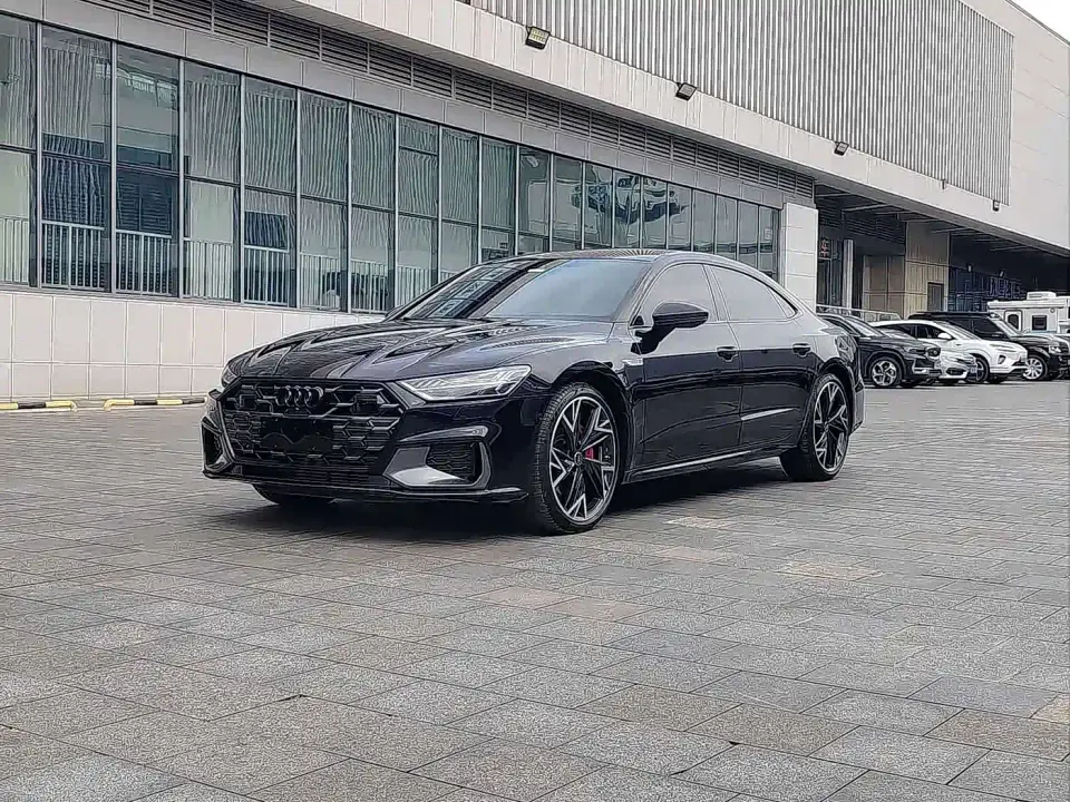 Audi A7L Model Year 45 TFSI quattro Black Knight Edition 2025