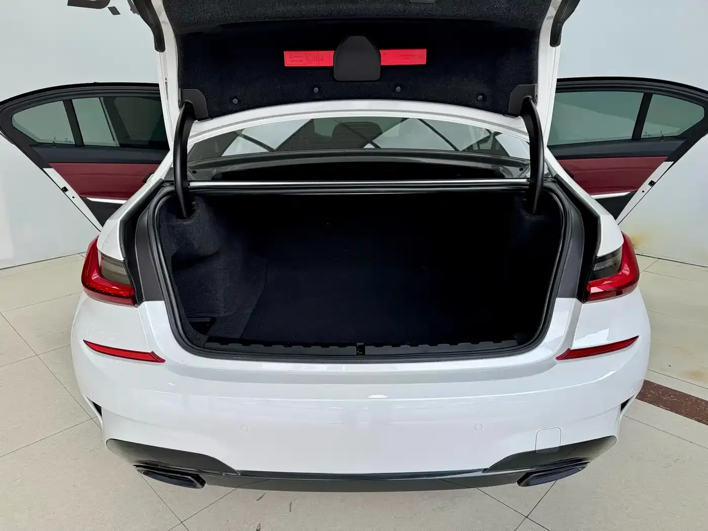 BMW 3 Series 325Li M Sport Shadow Edition 2022 — фото 23